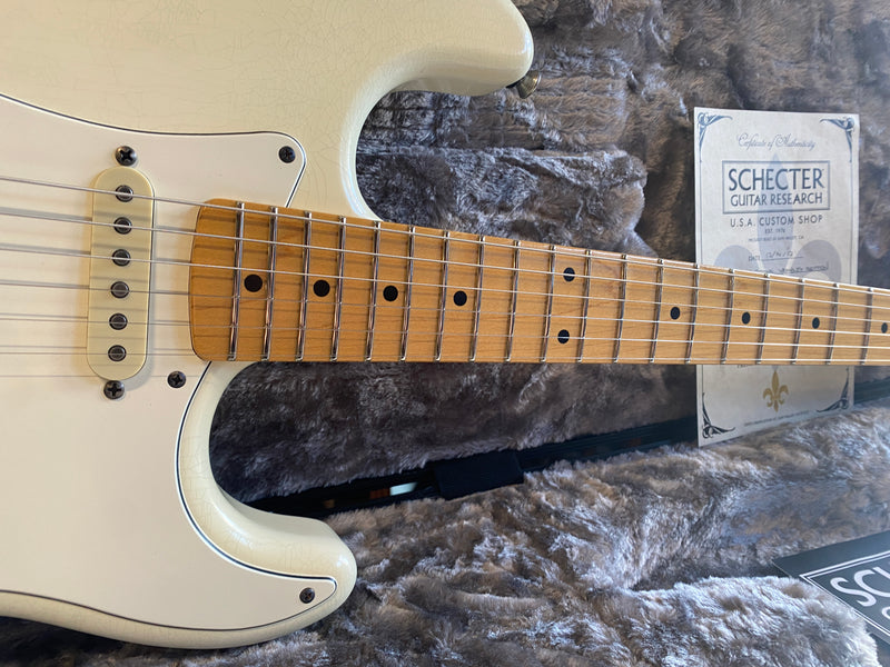 Schecter Custom Shop Traditional Wembley Edition Vintage White 2017