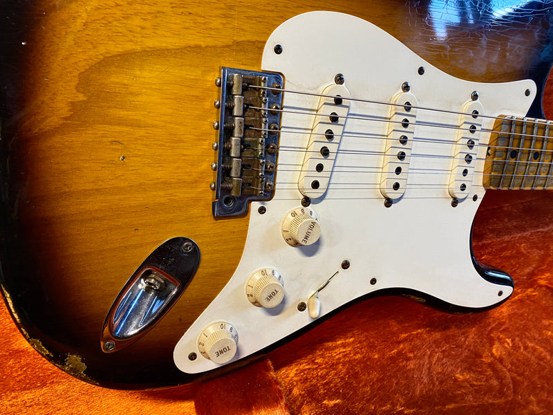 Fender Custom Shop '56 Stratocaster Relic Sunburst 2015