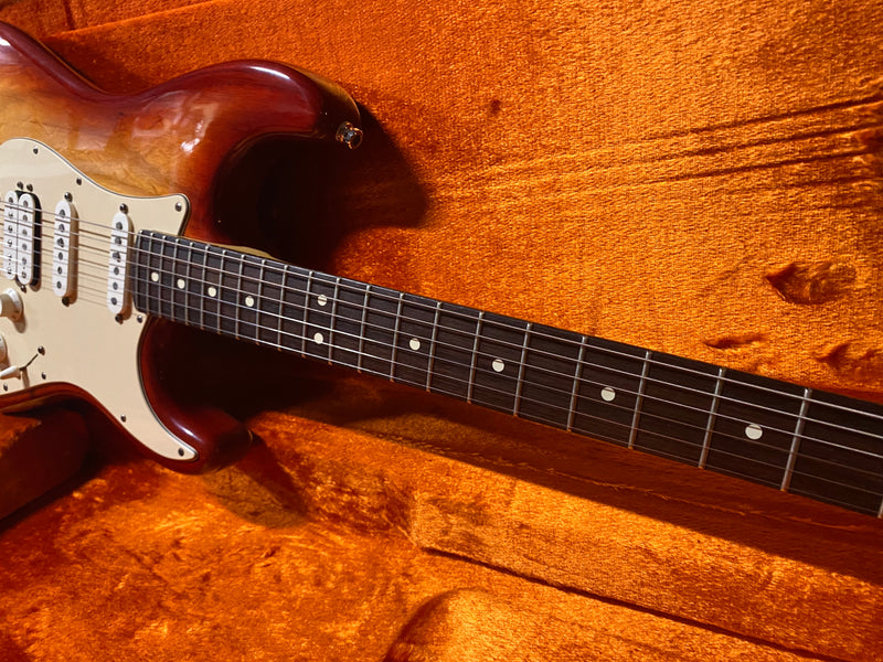 Fender Stratocaster Deluxe Sienna Burst 2003