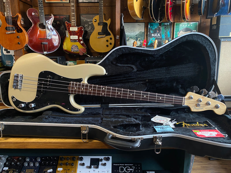 Fender American Standard Precision Bass Inca Silver 2006