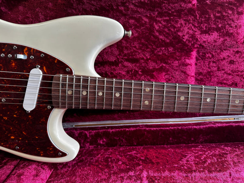 Fender Mustang Olympic White Refinish 1966