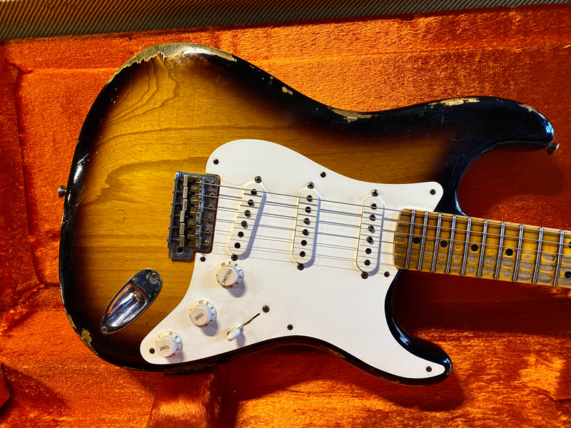 Fender Custom Shop '56 Stratocaster Relic Sunburst 2015