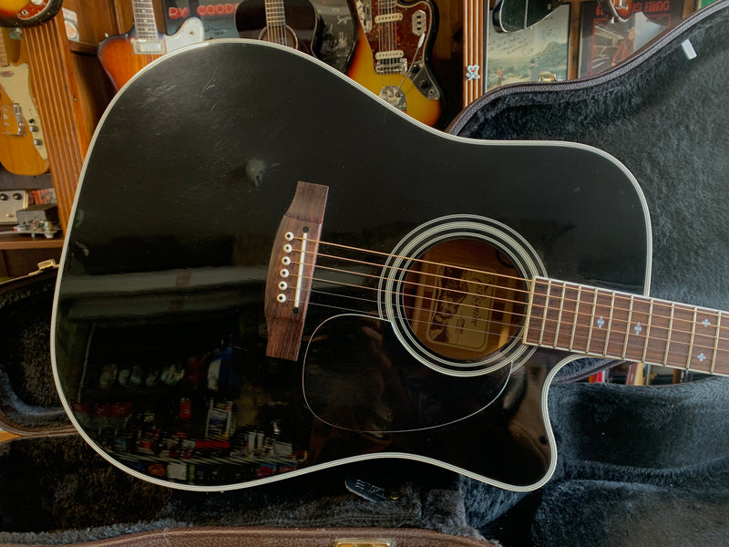 Takamine EF341SC