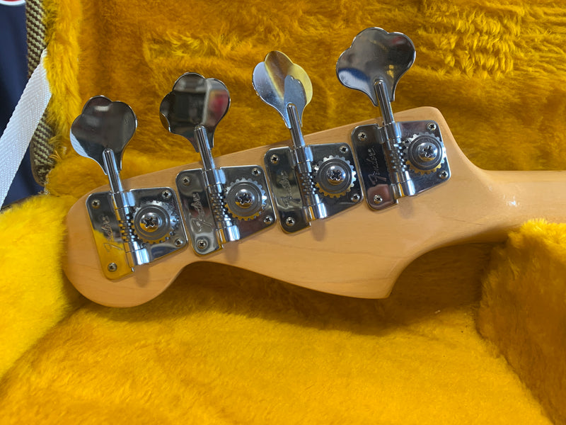 Fender Precision Bass Cherry Sunburst 1982