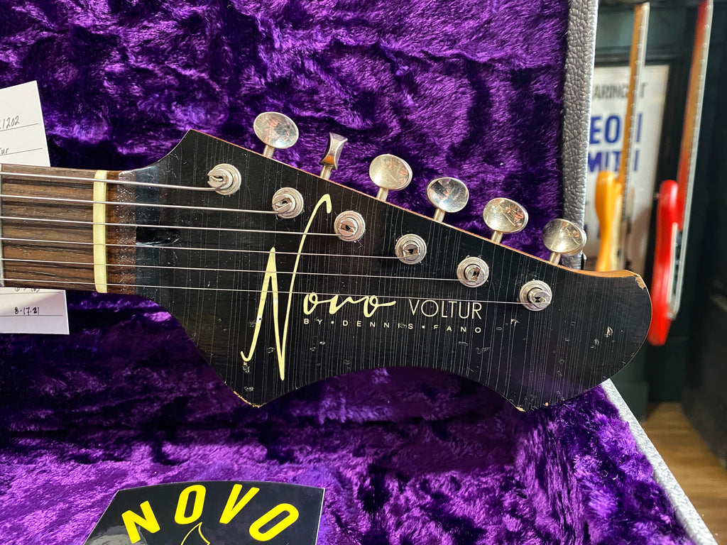 Novo Voltur Bull Black 2021 - Some Neck Guitars