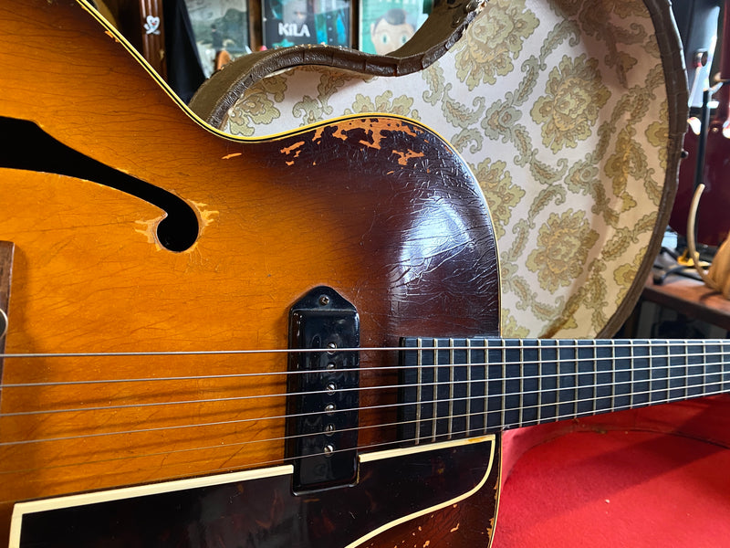 Gibson ES-300 Sunburst 1947