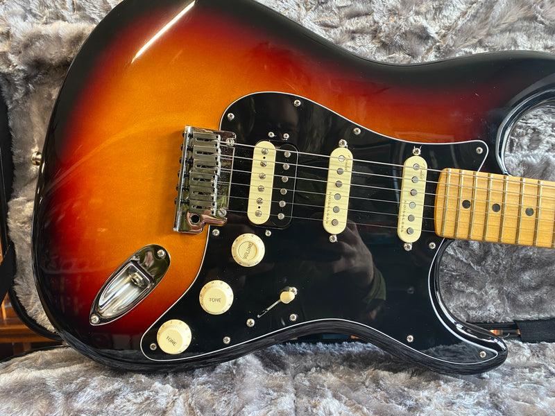 Fender American Ultra Stratocaster HSS 2020