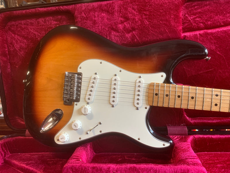 Fender Stratocaster Standard MIM 2015