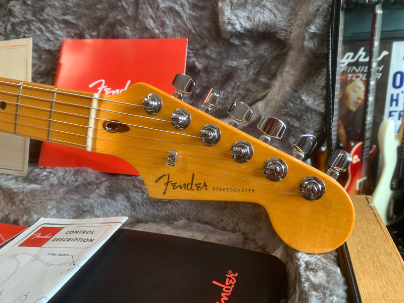 Fender American Ultra Stratocaster Texas Tea 2019