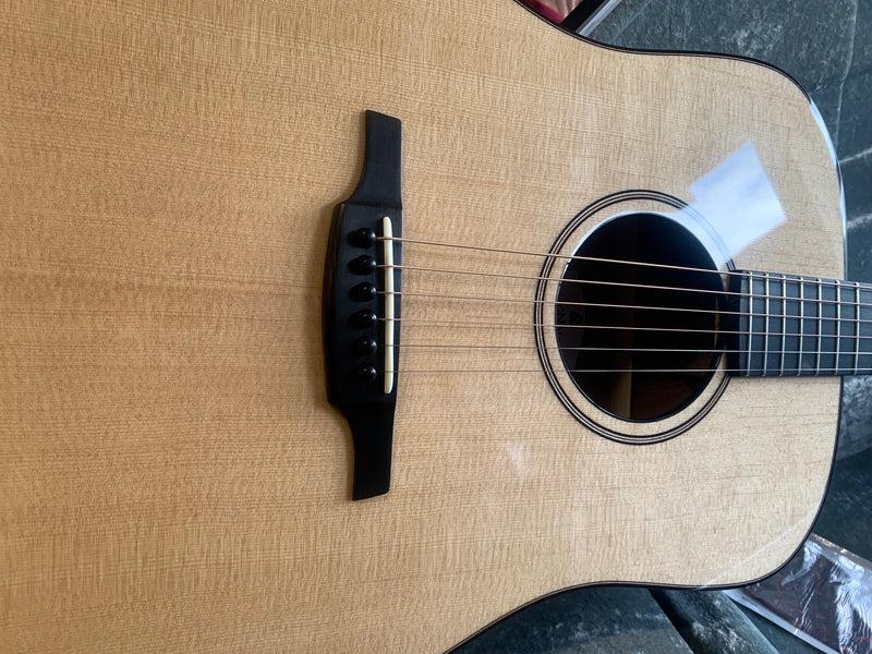 McNally Guitars D-12