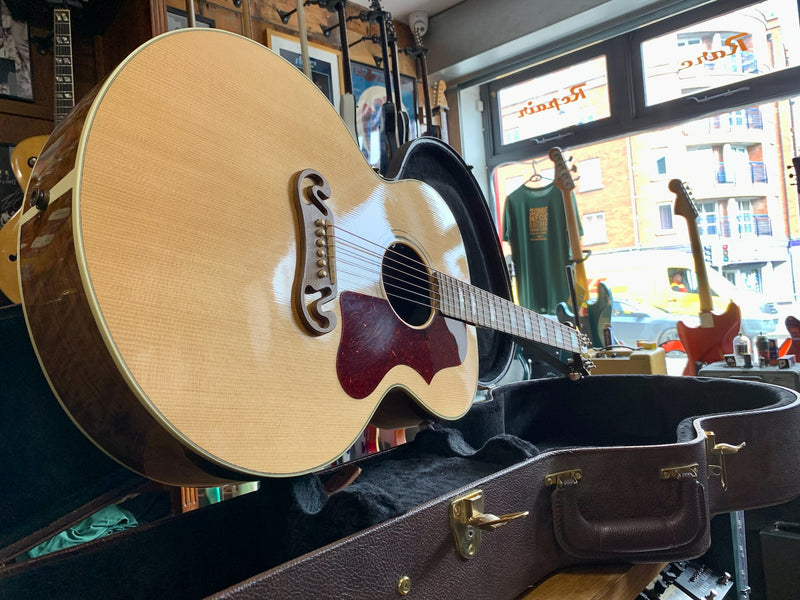Gibson SJ-200 Studio Walnut 2019