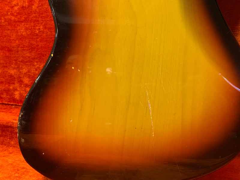 Fender Jaguar Sunburst 1966
