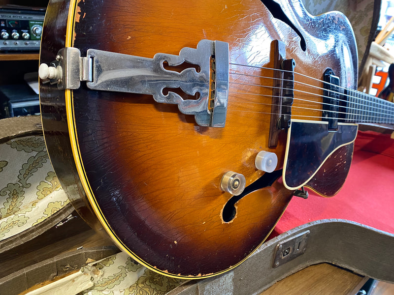 Gibson ES-300 Sunburst 1947