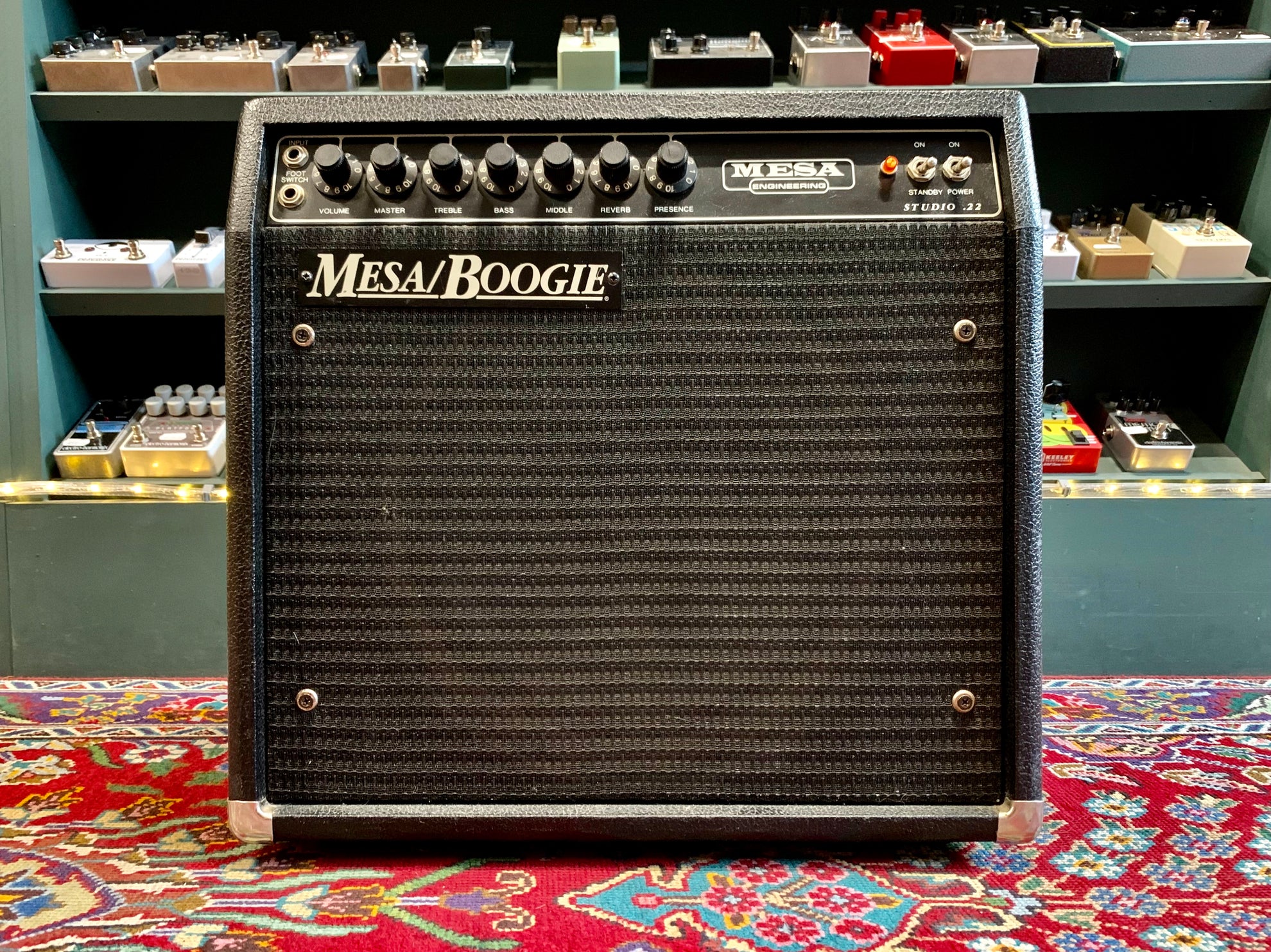Mesa Boogie Studio .22 Some Neck Guitars