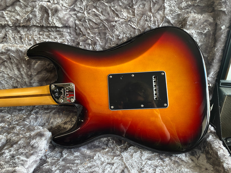 Fender American Ultra Stratocaster HSS 2020