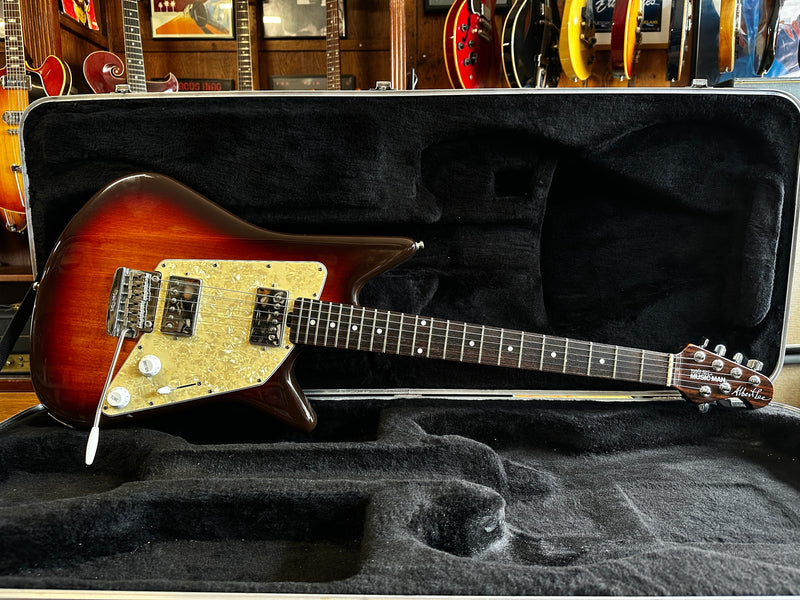 Ernie Ball Music Man Albert Lee HH Sunburst 2011