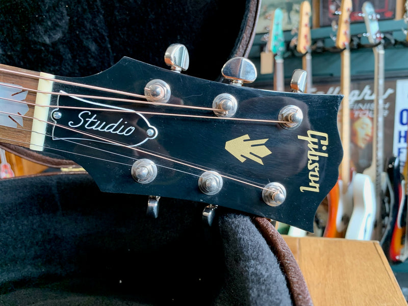 Gibson SJ-200 Studio Walnut 2019