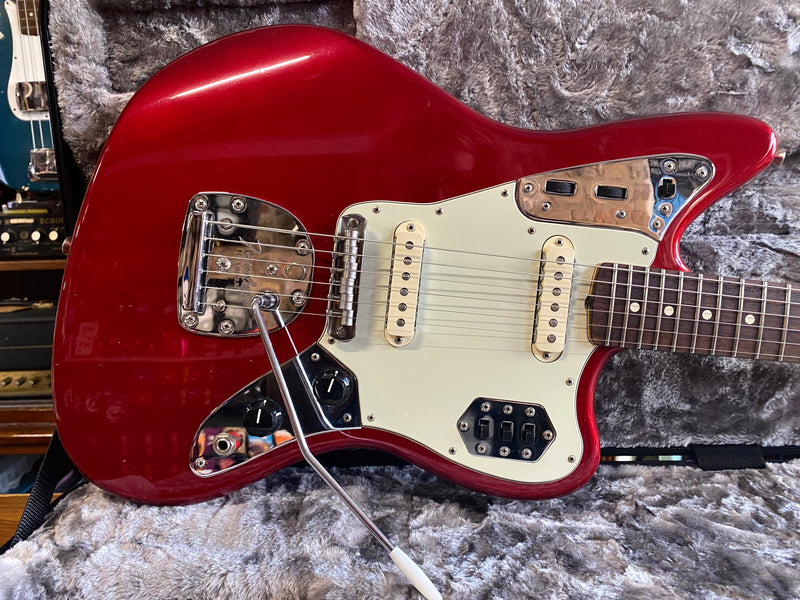 Fender Classic Player Jaguar Special Candy Apple Red 2013