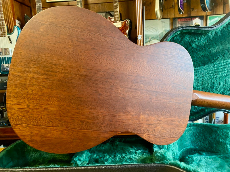 Martin 000-15M Left-Handed 2015