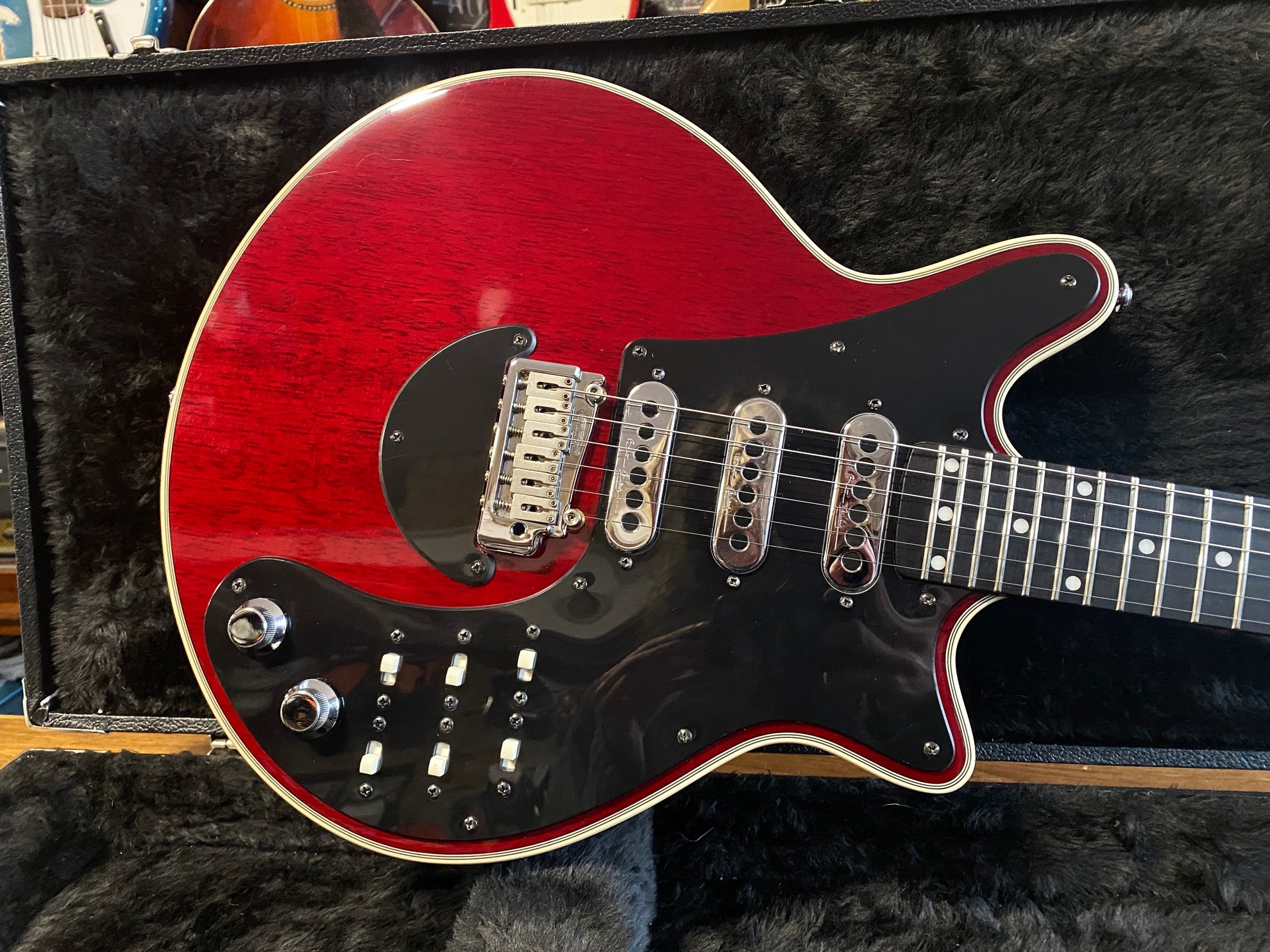 Brian May Guitars BMG Special 2013 Some Neck Guitars brian-may-guitars-bmg-special-2013-some-neck-guitars