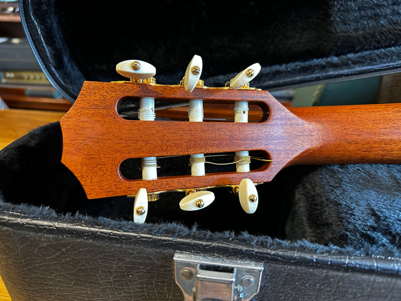 Taylor NS32ce Left-Handed 2008