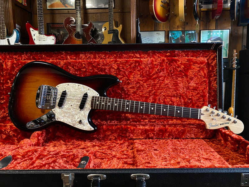 Fender American Performer Mustang Sunburst 2018