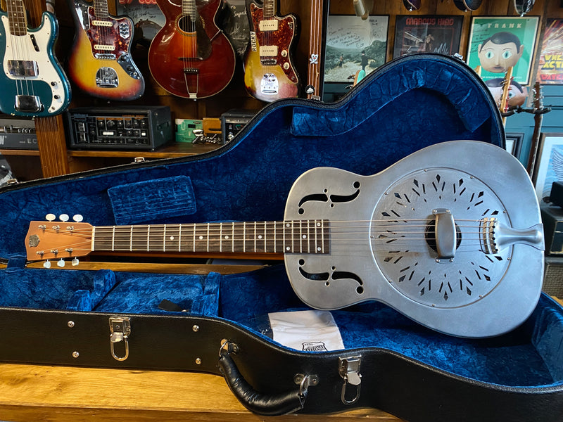 National Raw Steel 14-Fret Left-Handed 2020
