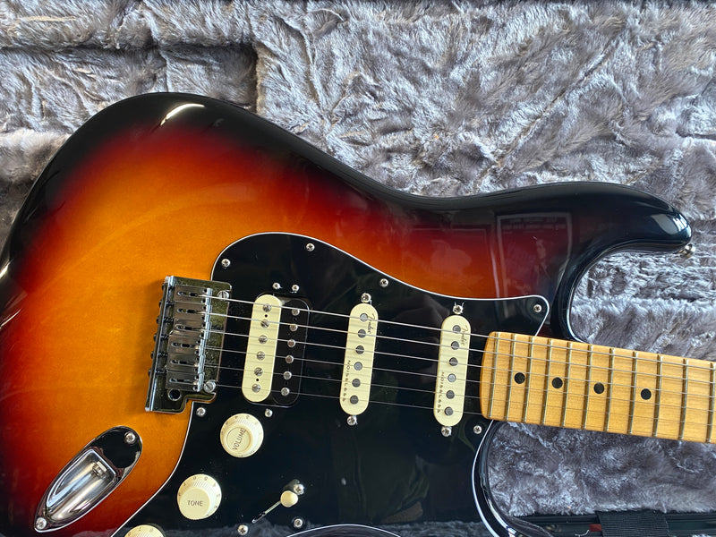 Fender American Ultra Stratocaster HSS 2020