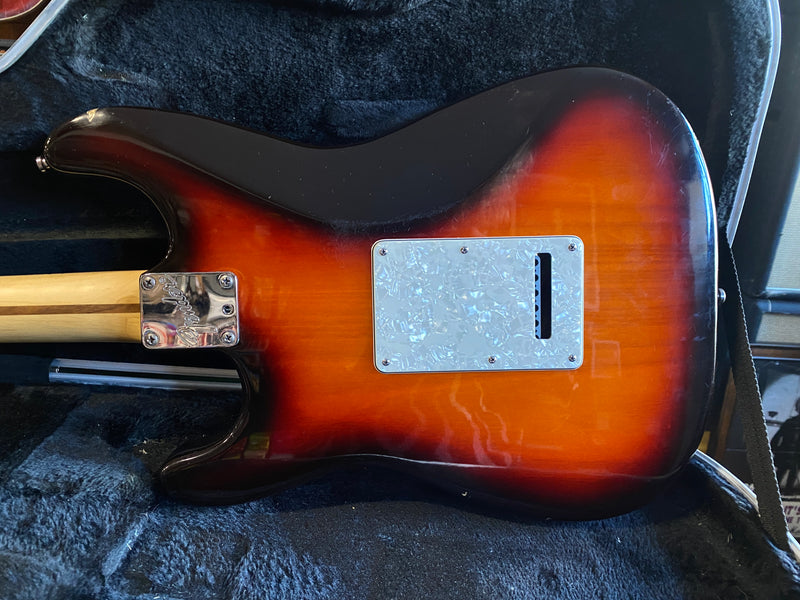 Fender Strat Plus Deluxe Sunburst 1993