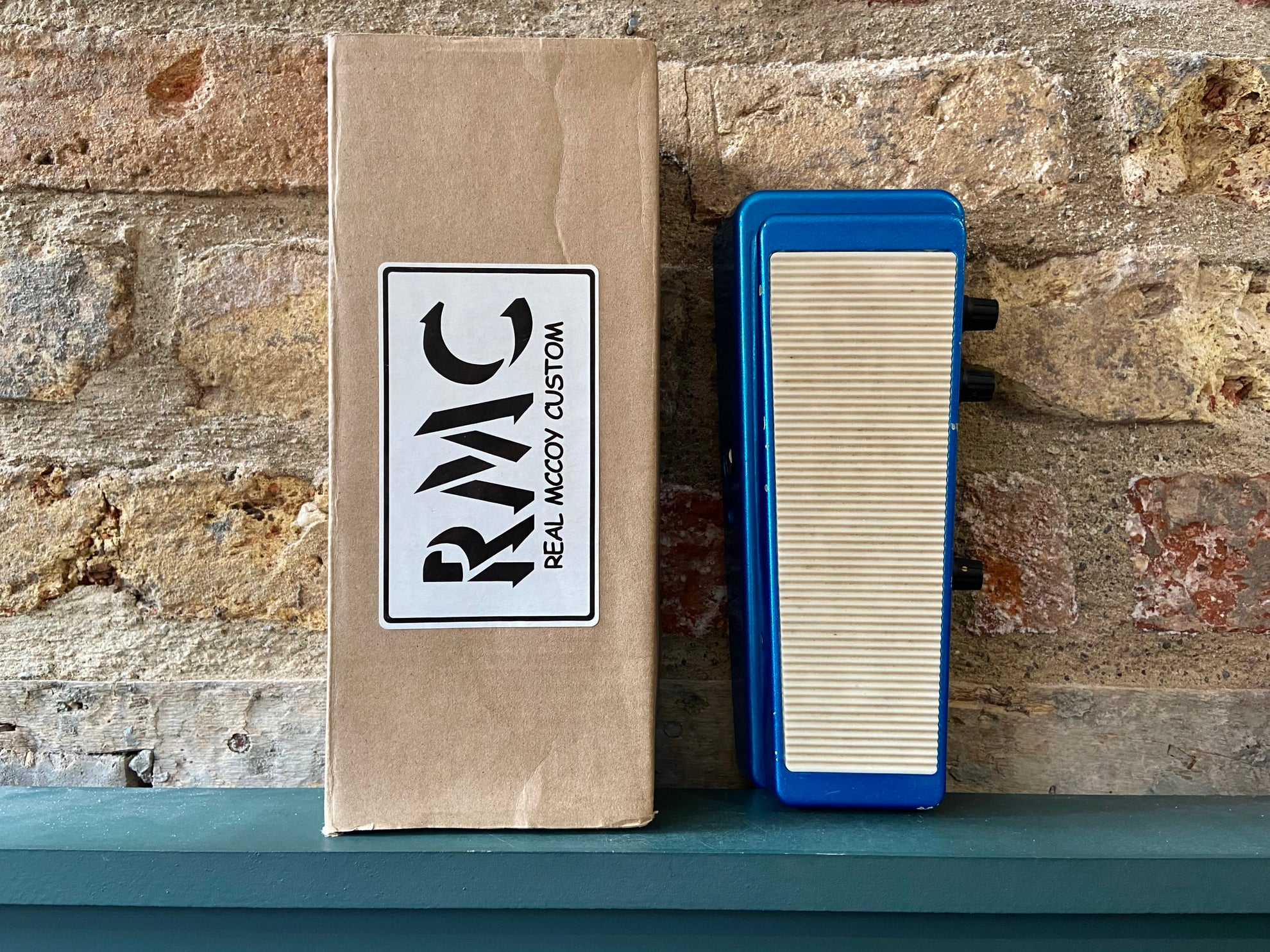 Real McCoy Custom RMC2 Wah - Some Neck Guitars Real McCoy Custom RMC2 Wah - Some Neck Guitars