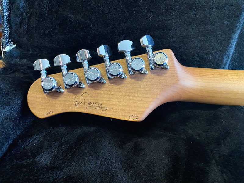 Suhr Ian Thornley Signature Classic S Antique Sonic White