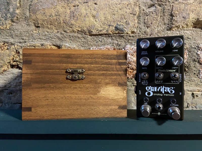 Chase Bliss Audio Gravitas Tremolo - Some Neck Guitars