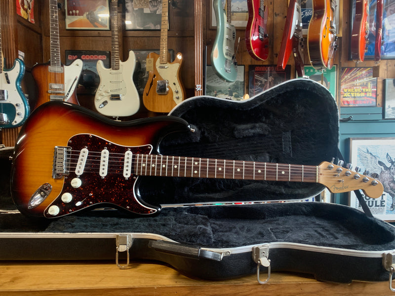 Fender Stratocaster Roadhouse Sunburst 1999