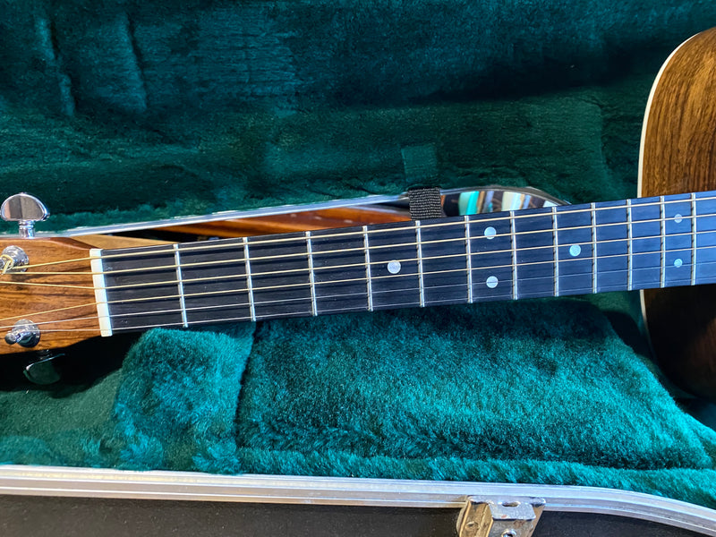 Martin D-28 Left-Handed 2013
