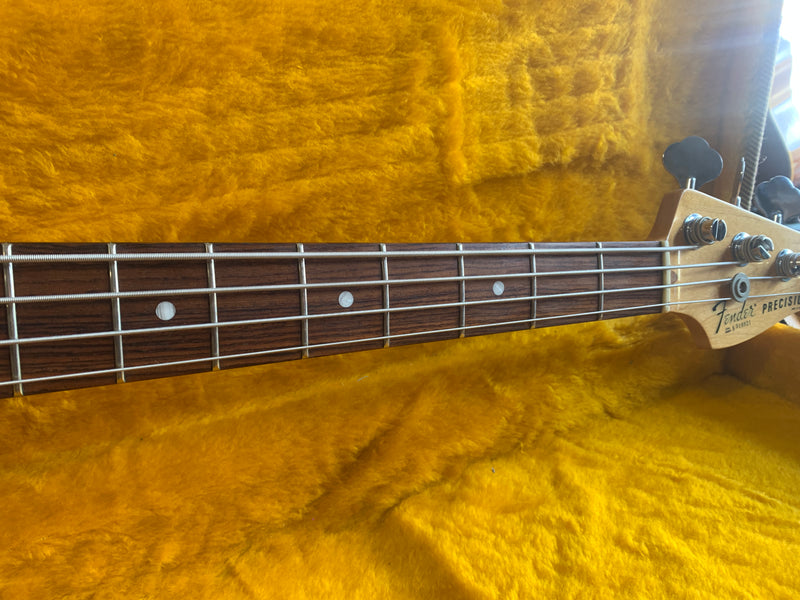 Fender Precision Bass Cherry Sunburst 1982
