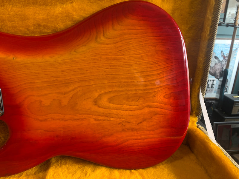 Fender Precision Bass Cherry Sunburst 1982