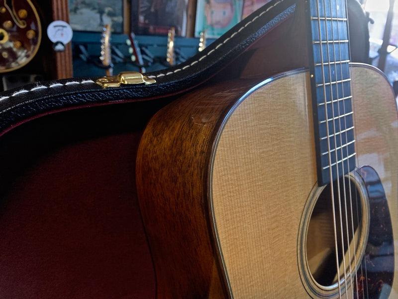 Martin D-18 Modern Deluxe 2018