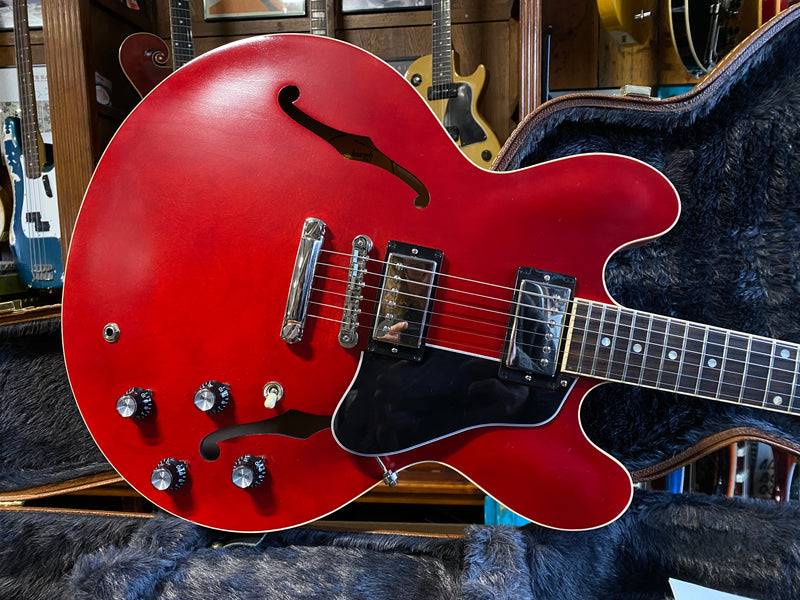 Gibson ES-335 Satin Cherry 2020