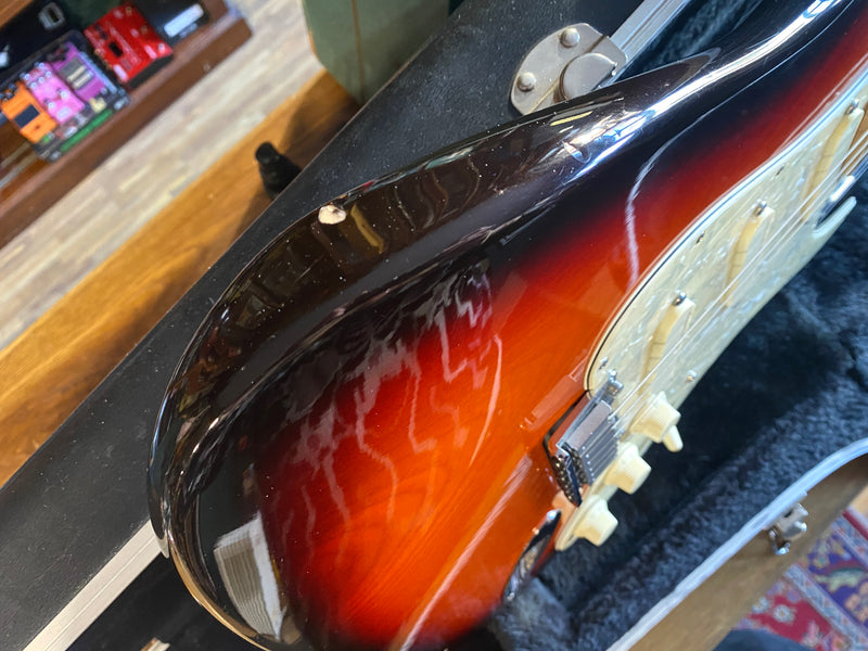 Fender Strat Plus Deluxe Sunburst 1993