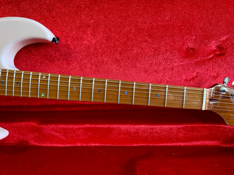 Sire Larry Carlton S7