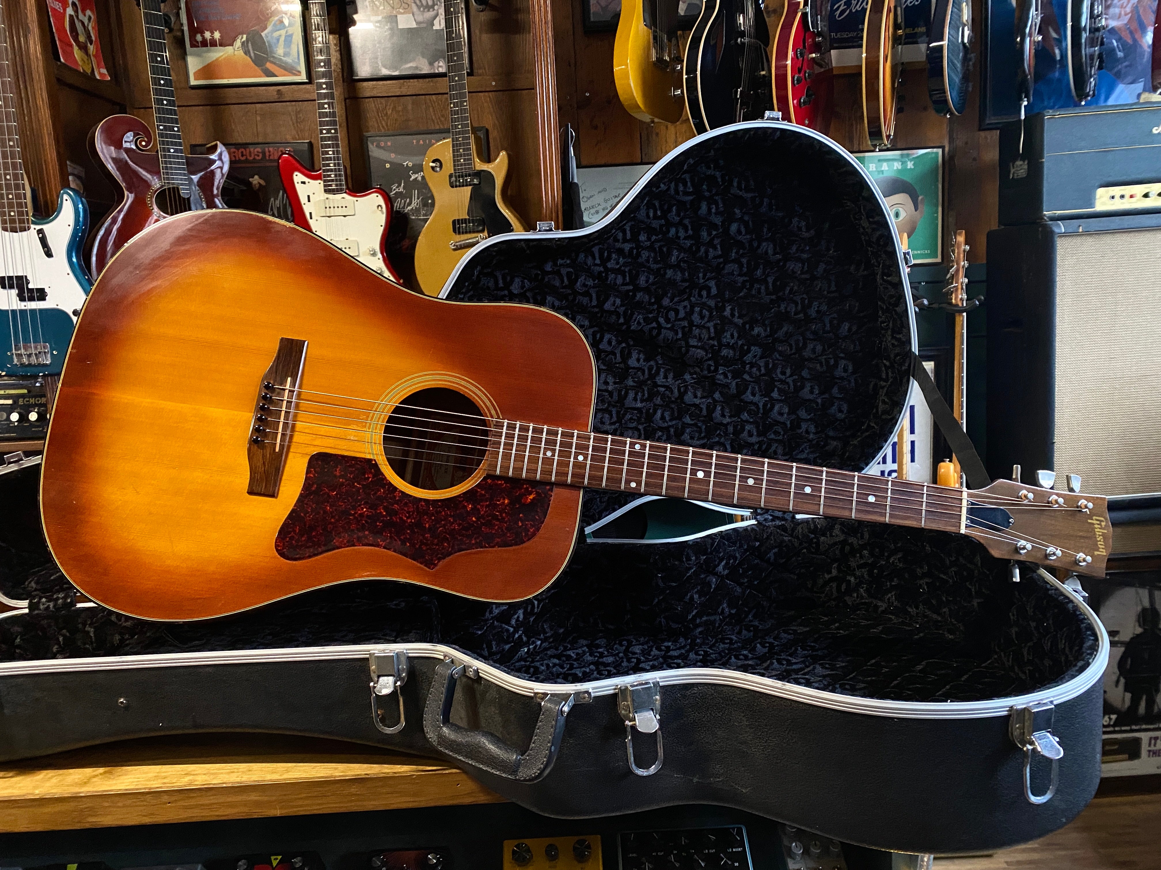 Gibson　j-45 Gibson J-45 Standard Acoustic-Electric 2019 – The Guitar Colonel