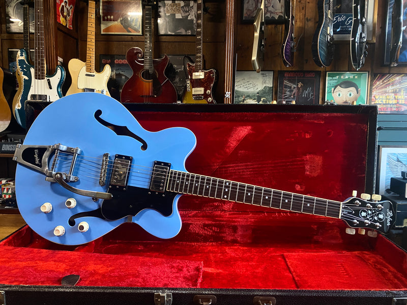 Hofner Verythin Contemporary Powder Blue