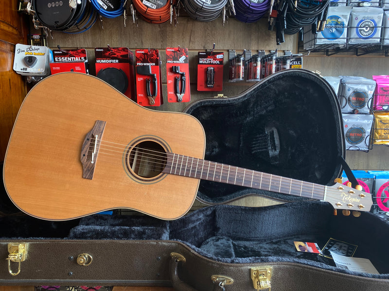 Takamine P3D