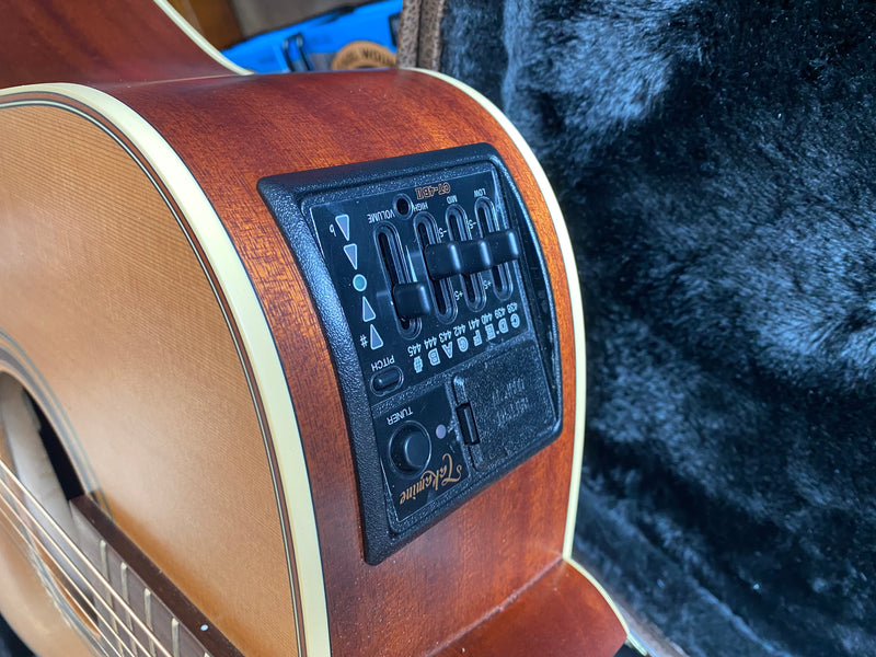 Takamine P3D
