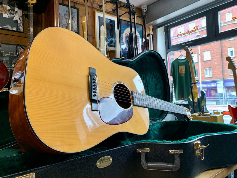 Martin D-18 Clarence White Commemorative Edition 2000