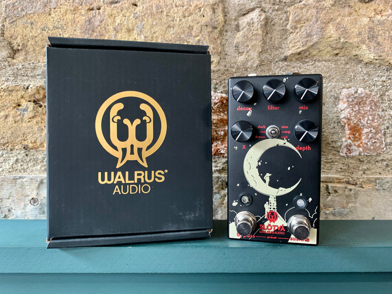 Walrus Audio Slötvå Multi Texture Reverb Obsidian Series