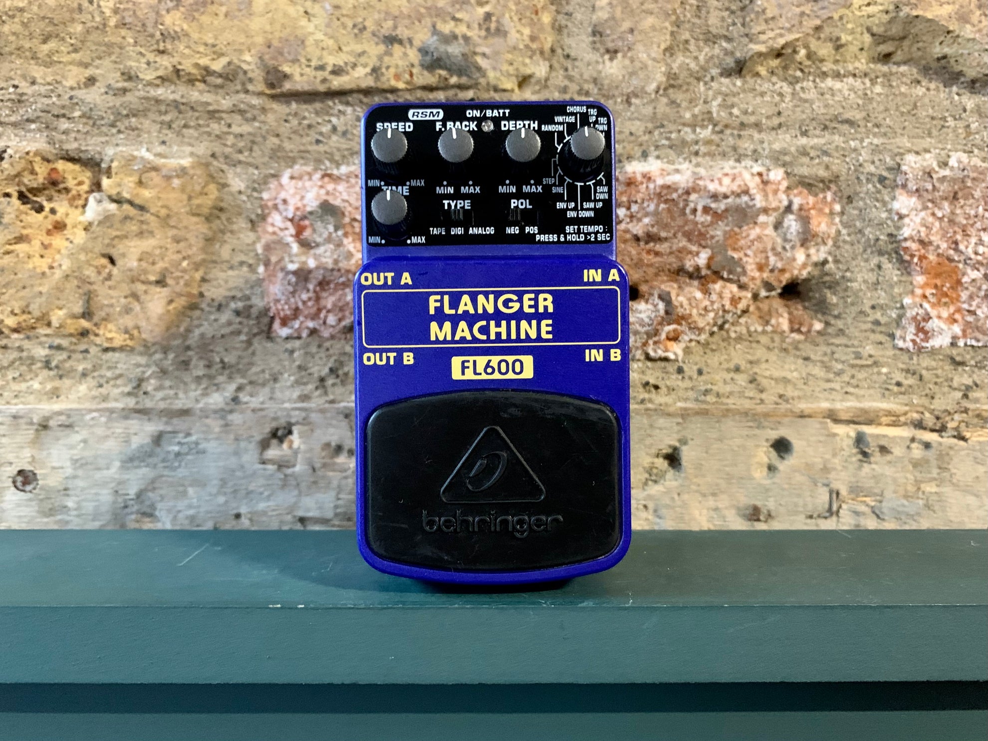 Behringer FL600 Flanger Machine - Some Neck Guitars Behringer FL600 Flanger Machine - Some Neck Guitars