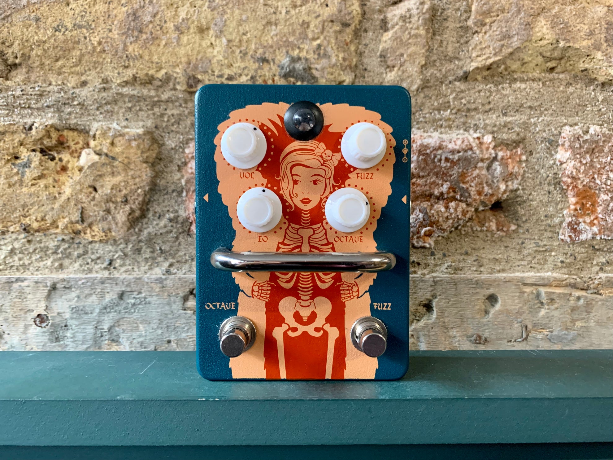 orange fur coat fuzz pedal Orange Fur Coat Octave Fuzz