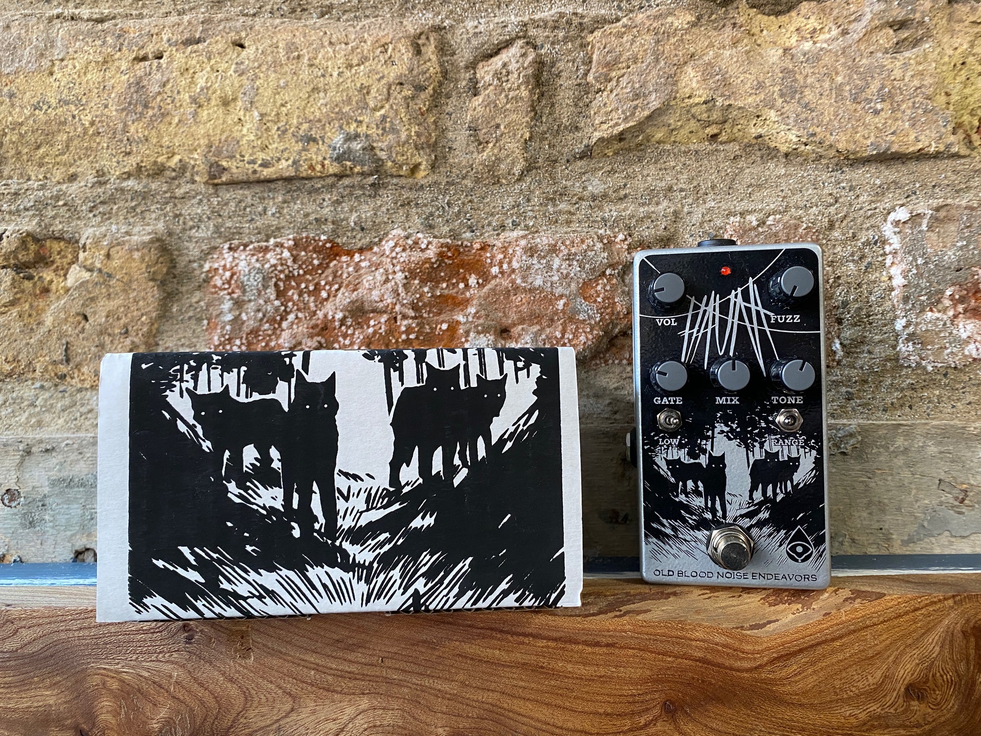 haunt fuzz pedal Old Blood Noise Endeavors Haunt Fuzz
