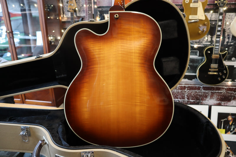 Hofner New President 2004